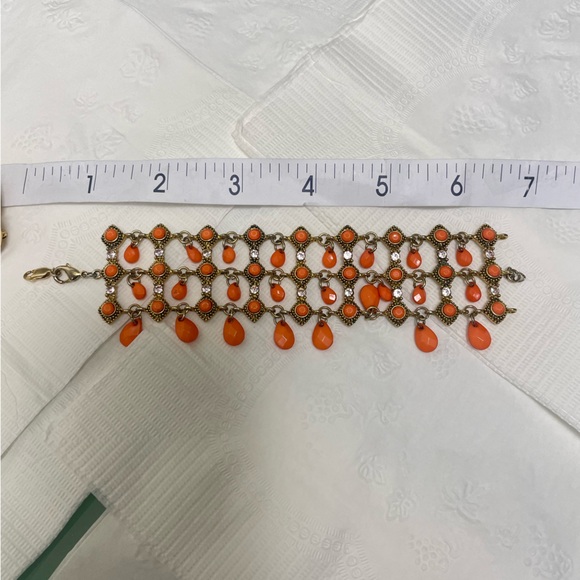 ❄️Sale❄️
 Orange Gold tone wide Bracelet dangling faceted beads - Picture 8 of 9